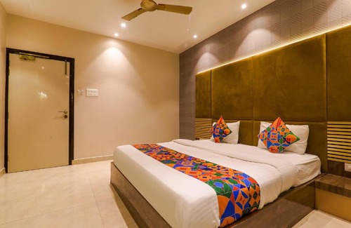 Kanpur Hotel | FabHotel Maya Crystal
