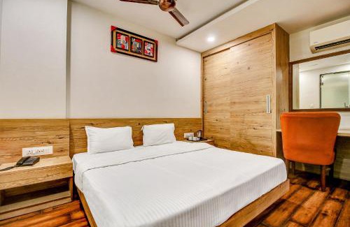 Bhopal Hotel | FabHotel Prime Manjeet