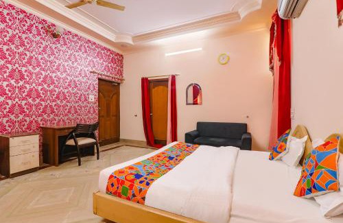 Allahabad Hotel | FabHotel Raka Inn