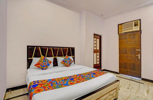 Kaushambi Hotel | FabHotel RN Residency