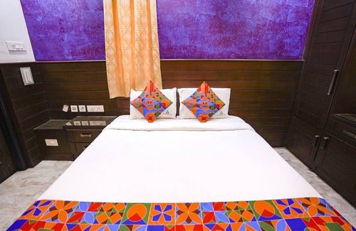 Chromepet Hotel | FabHotel Sai Residency