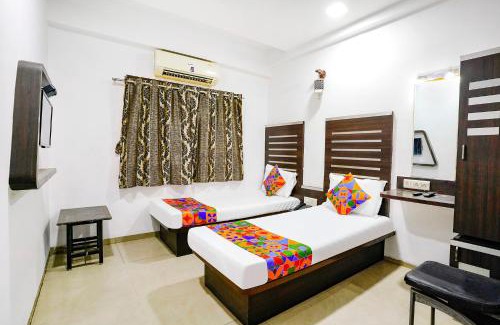 Ahmedabad Hotel | FabHotel Santro