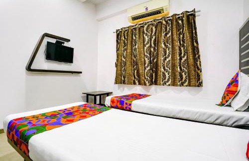 Ahmedabad Hotel | FabHotel Santro