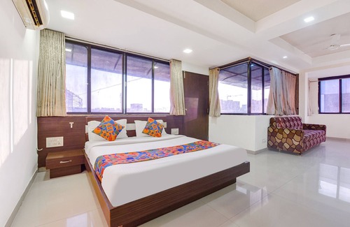 Bopal Hotel | Fabhotel Skyland