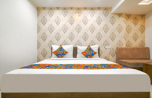 Indore Hotel | FabHotel Ten Eleven