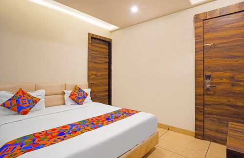 Maharana Pratap Nagar Hotel | FabHotel The Bentree - MP Nagar