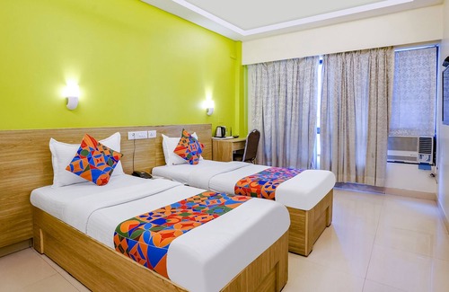 Chembur East Hotel | Fabhotel Tuliip Residency