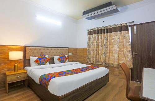 Sector D Hotel | FabHotel Vasant Villa - Near ILBS Hospital