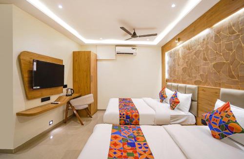Kurla West Hotel | FabHotel Well Back - Nr BKC