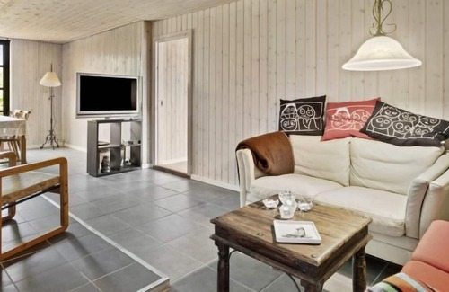 Hou House | "Fabio" - 250m from the sea by Interhome