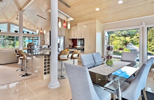 Paihia House | FABOULOUSE SEA VIEW 4 BED ROOM HOUSE