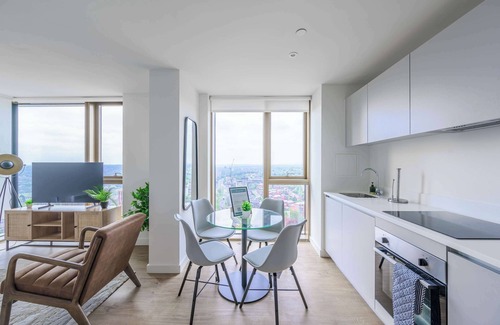 Birmingham City Centre Apartment | Fabulous 2 Bed Flat in Central Birmingham w Views