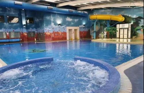 Great Houghton Resort | Fabulous 3 Bedroom Static Caravan at Billing Aquadrome