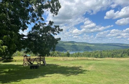 Hammondsport House | Fabulous 6-bedroom house with gorgeous Keuka Lake views in charming Hammondsport