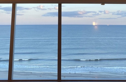 Atlantic City Apartment | FABULOUS BEACHFRONT RENOVATED STUDIO AND AMAZING OCEAN VIEWS