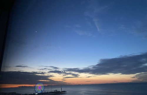 Atlantic City Apartment | FABULOUS BEACHFRONT RENOVATED STUDIO AND AMAZING OCEAN VIEWS