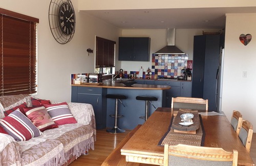 Opua House | Fabulous comfortable 5 Bedroom home away from home