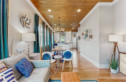 Galveston House | Fabulous family-friendly home w/a private yard - close to the beach