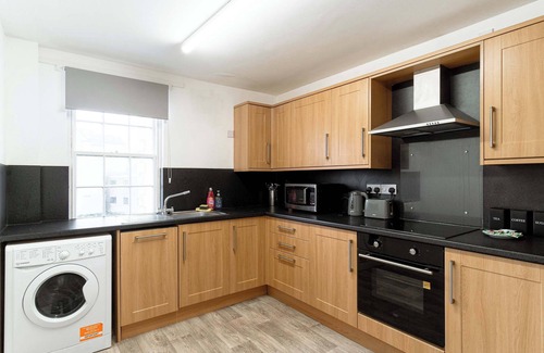 Southend-on-Sea Apartment | Fabulous Harbourside 2BED Apartment with Sea Views