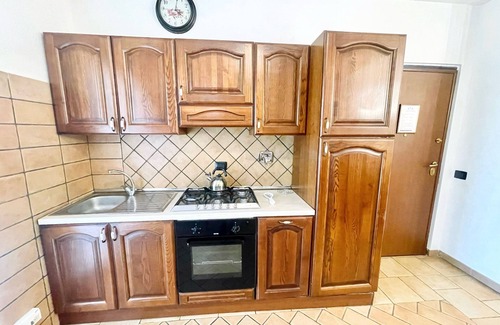 Montefiascone Villa | Fabulous villa on Umbrian hill overlooking lake - sleeps 24 - Pool and Jacuzzi