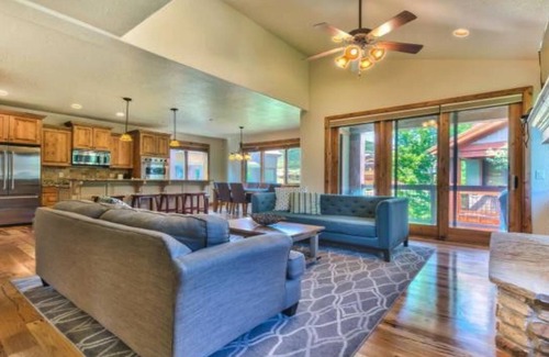 Park City House | Fabulous Pet-Friendly Home near Deer Valley East Gondola