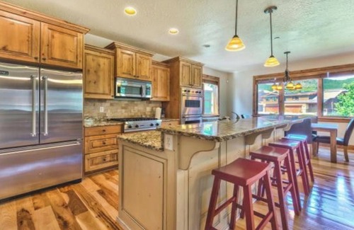Park City House | Fabulous Pet-Friendly Home near Deer Valley East Gondola