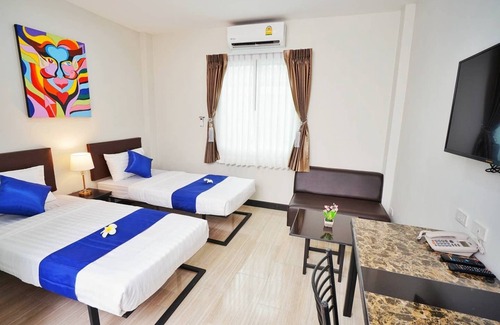 Sanambin Hotel | Fabulous Twin bed room with ABF near Don Mueang Airport