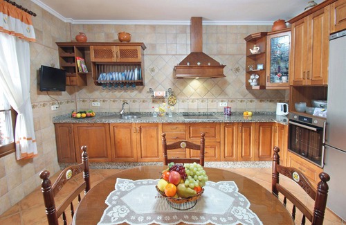 Comares Villa | Fabulous villa, airco, pool, WIFI. Walking distance to village. Amazing views.