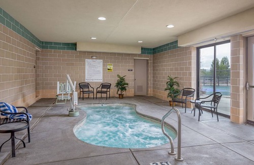 West Yellowstone Apartment | Fabulous Yellowstone 0.6 mile from desired resort 2 BR 2 bath suite