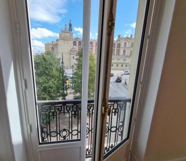 Saint-Germain-en-Laye Apartment | Face château St Germain en Laye, appartement 4 à 6 personnes, 23 min de Paris Champs-Elysées