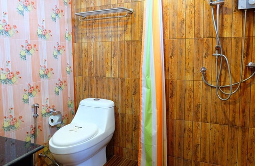 Sai Yok Hotel | Fahsuai Namsai Baimai Resort