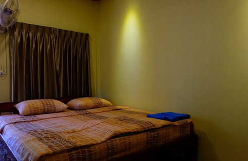 Sai Yok Hotel | Fahsuai Namsai Baimai Resort