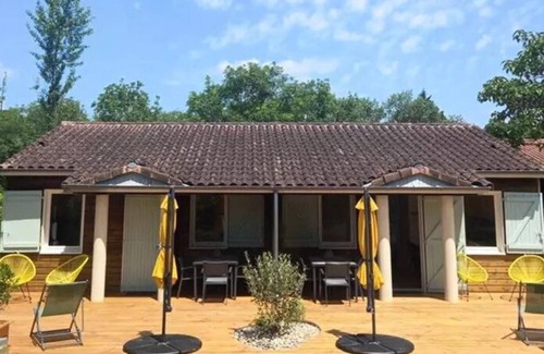 Montpezat-de-Quercy Villa | Faillal Campsite*** - Premium Cottage 6 people