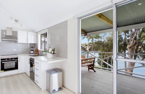 Daleys Point House | 'Fair View on Daleys' by Accom Holidays