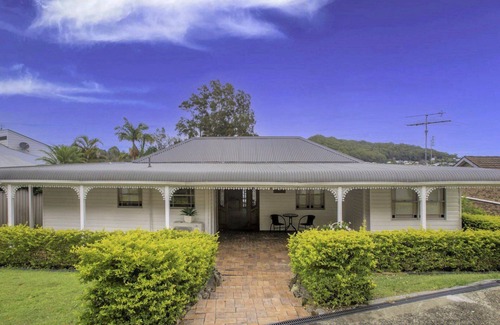 Daleys Point House | 'Fair View on Daleys' by Accom Holidays