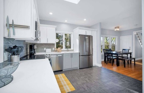 Mystic - New London House | Fair Winds | Twin Charmer Walk to Downtown Mystic!