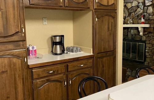 Fairbanks House | ★Fairbanks Auroora Escape - Sleeps 20★