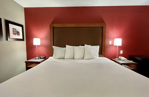 Fort Wayne Hotel | FairBridge Inn & Suites Fort Wayne
