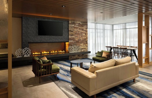 Traverse City Hotel | Fairfield by Marriott Inn & Suites Traverse City