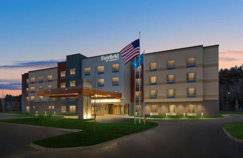Traverse City Hotel | Fairfield by Marriott Inn & Suites Traverse City