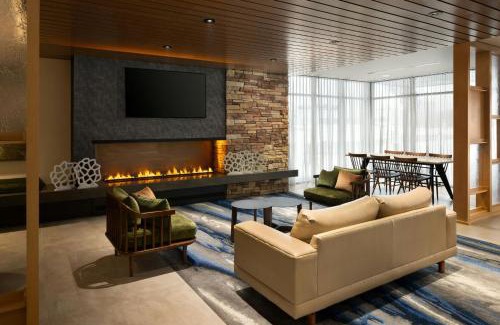 Traverse City Hotel | Fairfield by Marriott Inn & Suites Traverse City