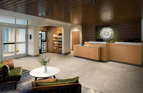 Traverse City Hotel | Fairfield by Marriott Inn & Suites Traverse City