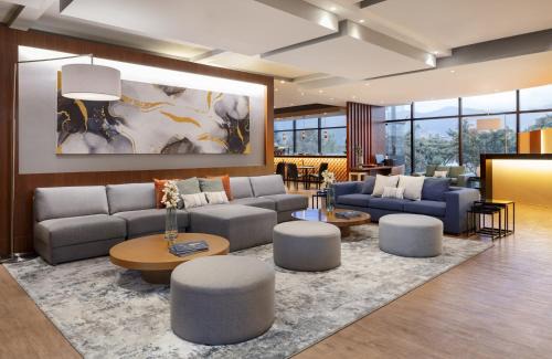 Bogota Hotel | Fairfield by Marriott Bogota Embajada