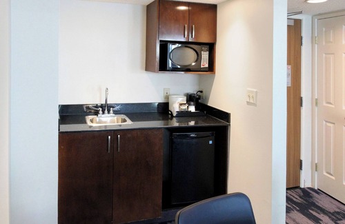 North Charleston Hotel | Fairfield Inn & Suites by Marriott Charleston Airport/Conven