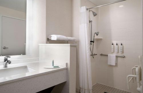 Savannah Hotel | Fairfield Inn & Suites by Marriott Savannah Midtown