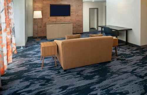 Savannah Hotel | Fairfield Inn & Suites by Marriott Savannah Midtown