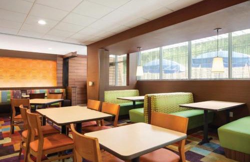 Athens Hotel | Fairfield Inn & Suites by Marriott Athens