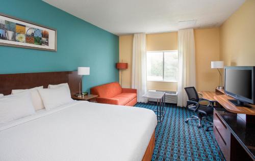 Quincy Hotel | Fairfield Inn & Suites by Marriott Quincy