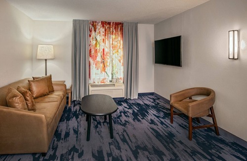 Brunswick Hotel | Fairfield Inn & Suites by Marriott Brunswick Freeport