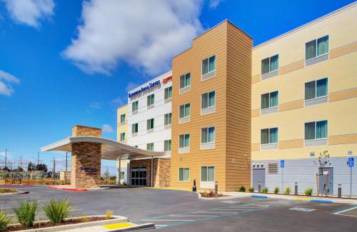 Hollister Hotel | Fairfield Inn & Suites by Marriott Hollister